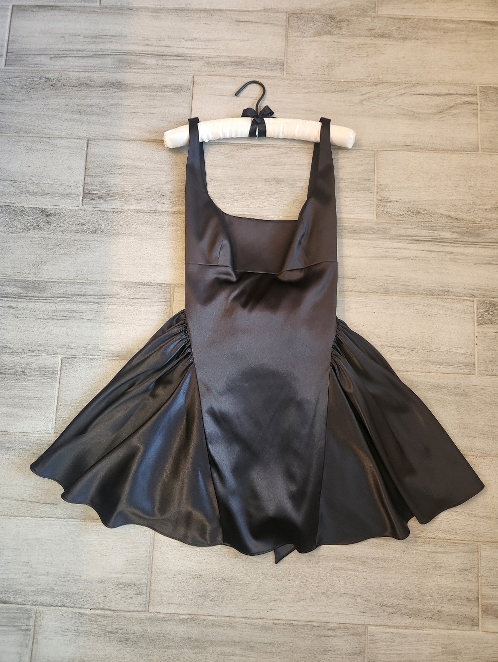Gianni Bini Mini Dress 12 Black Satin Addison Chunky Bow Prom Babydoll New $220 - Picture 2 of 12